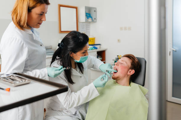 Best Weekend Emergency Dentist in Commercial Point, OH